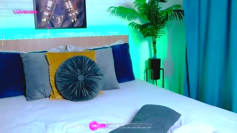Snapshot of cardi_sin chatting on January 26, 4:51 pm cardi_sin online show from January 26, 4:51 pm