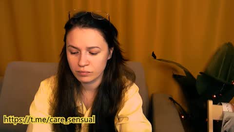 Mary online show from December 9, 5:18 am