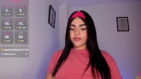 Snapshot of carla_jones chatting on October 3, 1:33 am carla_jones online show from October 3, 1:33 am