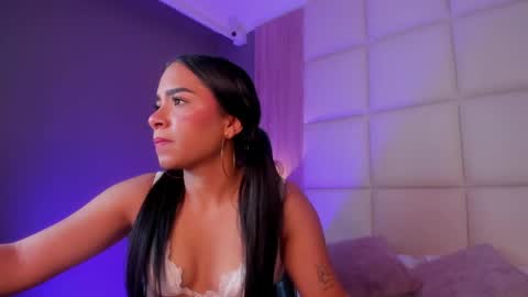C A R L A online show from May 30, 2:31 am