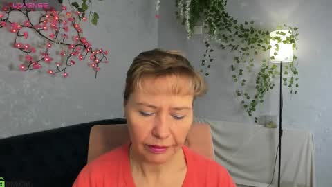 Carla Vogue online show from November 30, 3:11 am