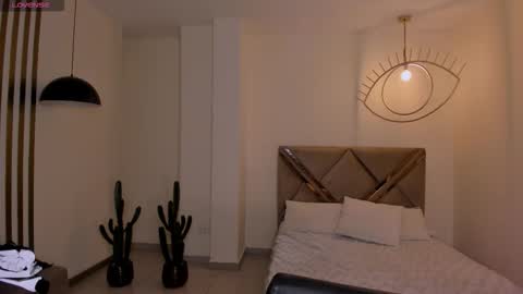 Carla Bunnis online show from February 10, 4:04 am