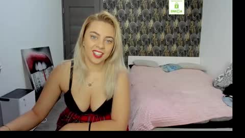 CarlaStaceFun online show from November 18, 6:36 am