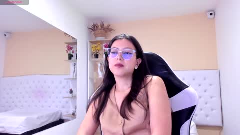 carly_zion online show from January 4, 7:13 pm