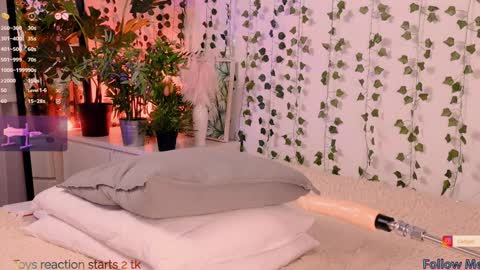 Carly NEXT STREAM 4 DECEMBER 2100 LONDON TIME online show from January 31, 11:35 pm