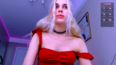 Snapshot of carmen__crybaby chatting on October 2, 10:20 am carmen__crybaby online show from October 2, 10:20 am