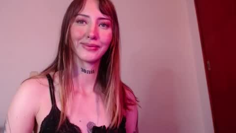 carmennrusso online show from March 18, 3:00 am