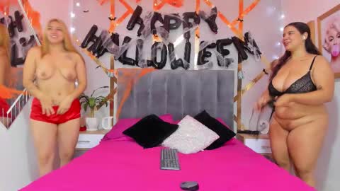 Snapshot of caro_danna chatting on October 14, 12:08 pm Caroline online show from October 14, 12:08 pm