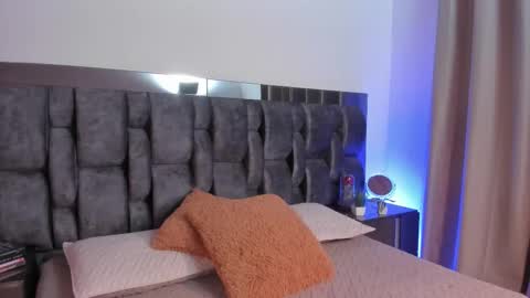 Carol  online show from November 2, 3:54 am