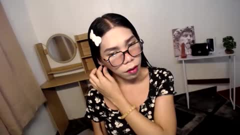 Snapshot of carol_linaxxx chatting on December 9, 11:45 pm Carolina online show from December 9, 11:45 pm