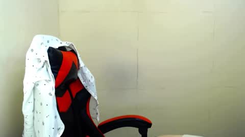 Carol Mathevs online show from November 5, 8:19 am