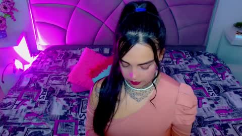 Carolaine01 online show from September 9, 11:37 pm