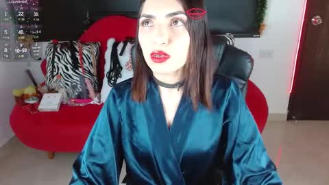 Caroline online show from January 6, 2:14 pm