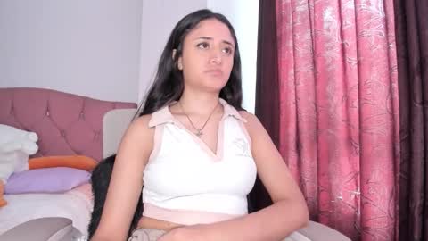 Caroline online show from December 15, 7:08 pm