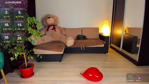 Carolina online show from October 23, 9:10 pm