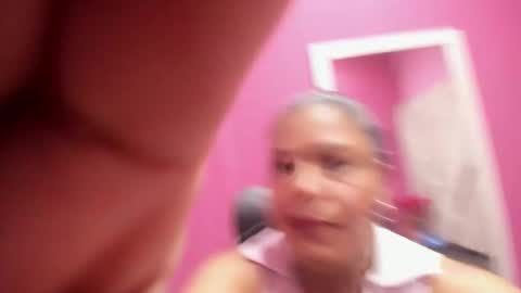 Snapshot of carolina_suarez_ chatting on October 4, 3:12 am carolina suarez online show from October 4, 3:12 am