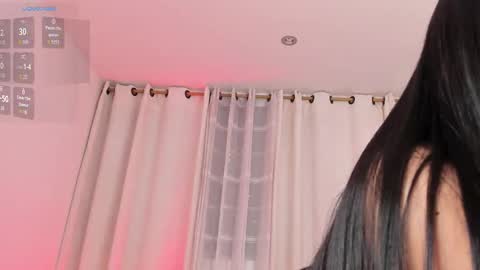 Snapshot of carolina_t chatting on October 17, 1:53 am carolina_t online show from October 17, 1:53 am