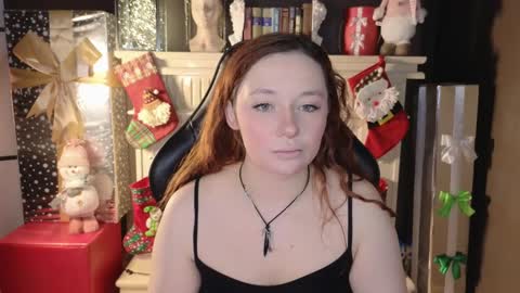 Snapshot of carolina_winter chatting on December 12, 5:42 am Mira online show from December 12, 5:42 am