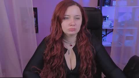 Snapshot of carolina_winter chatting on October 19, 12:29 pm Mira online show from October 19, 12:29 pm