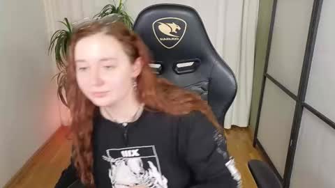 Snapshot of carolina_winter chatting on February 12, 12:22 pm Mira online show from February 12, 12:22 pm