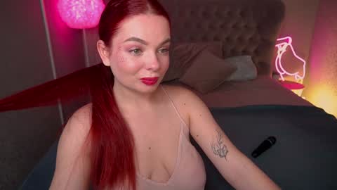 Snapshot of carolinadia chatting on December 14, 8:51 pm carolinadia online show from December 14, 8:51 pm