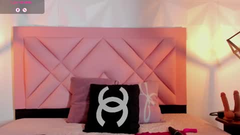 caroline daring online show from July 28, 12:48 pm