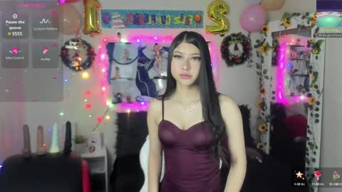 Caroline Lenox online show from December 31, 3:55 am