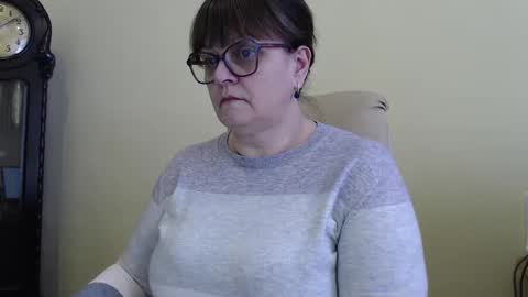 Snapshot of carolinedream_ chatting on February 5, 7:07 am CarolineDream online show from February 5, 7:07 am