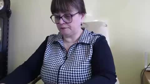 Snapshot of carolinedream_ chatting on February 11, 7:54 am CarolineDream online show from February 11, 7:54 am