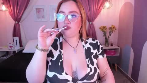 Snapshot of carolineevanss1 chatting on September 17, 7:50 am Carolinee online show from September 17, 7:50 am