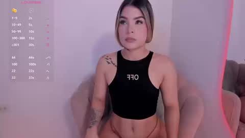 Snapshot of carolinna_ chatting on September 9, 12:49 pm carolinna_ online show from September 9, 12:49 pm