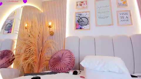 Carol Rivera  online show from September 17, 9:13 pm