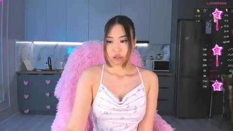 Snapshot of carpe_diemmm chatting on February 12, 9:22 pm Yummi online show from February 12, 9:22 pm