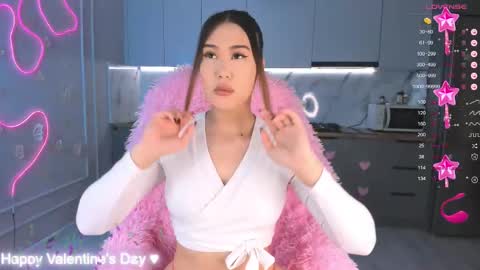 Snapshot of carpe_diemmm chatting on February 15, 10:00 pm Yummi online show from February 15, 10:00 pm