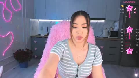 Snapshot of carpe_diemmm chatting on February 23, 11:54 pm Yummi online show from February 23, 11:54 pm