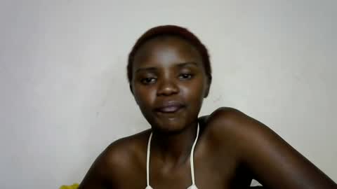 carrie_pink1_ online show from July 28, 4:39 pm