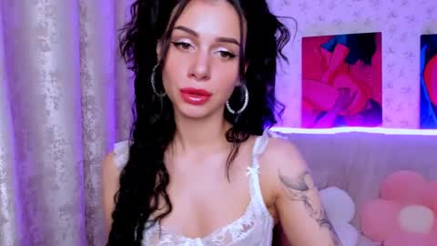 Your 3 online show from March 24, 6:24 pm