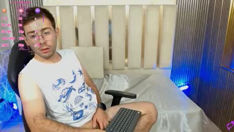 caspian_tay online show from February 6, 3:37 pm