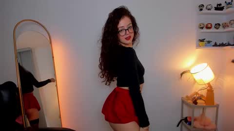 Snapshot of cassandra_caiin chatting on October 11, 11:25 am Cassie online show from October 11, 11:25 am