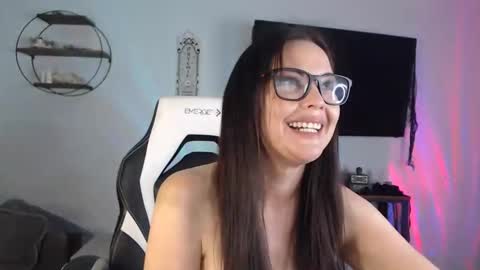 Cassandra Chaos online show from November 15, 4:02 am