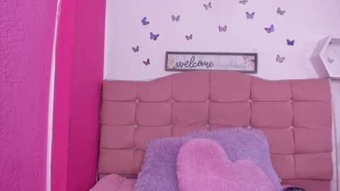 Cassie Jones online show from January 13, 3:45 am