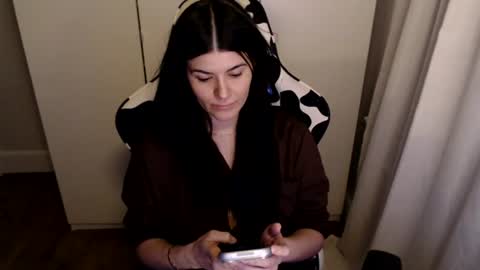 cassiealvarez online show from July 18, 6:50 am
