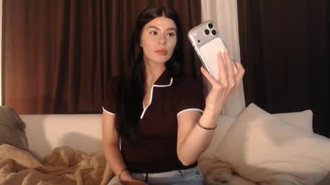 cassiealvarez online show from June 1, 1:51 am