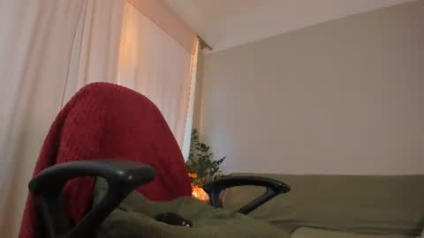 cassandra  online show from June 23, 5:55 pm