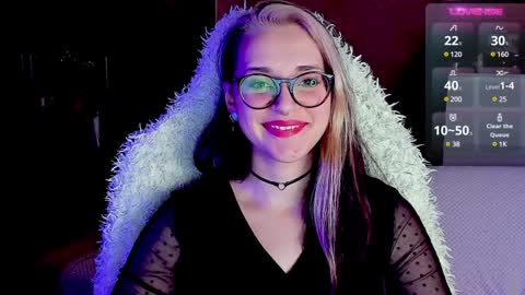 Ellie online show from January 13, 7:10 pm