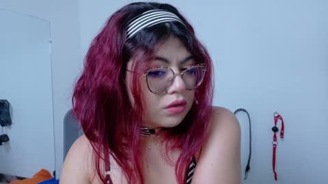 Snapshot of cat_white chatting on January 13, 12:02 pm Cata online show from January 13, 12:02 pm