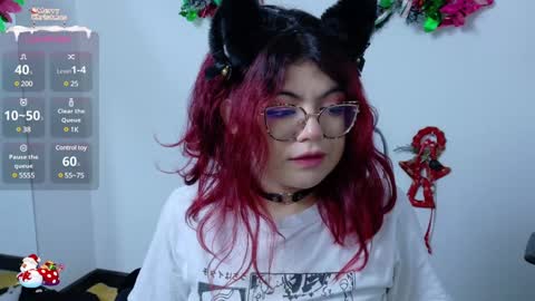 Snapshot of cat_white chatting on December 27, 12:12 pm Cata online show from December 27, 12:12 pm