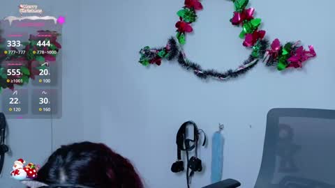 Snapshot of cat_white chatting on December 21, 12:49 pm Cata online show from December 21, 12:49 pm