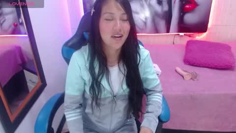 Snapshot of catalehia_milk chatting on January 21, 8:21 pm C A T A L E H I A online show from January 21, 8:21 pm