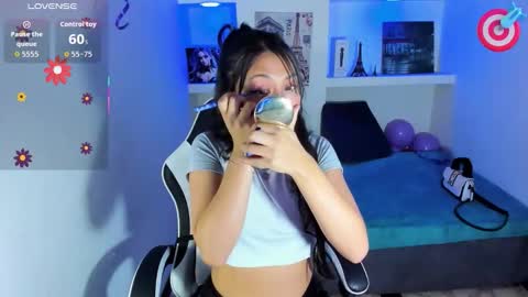 Snapshot of catalehia_milk chatting on October 9, 11:58 am C A T A L E H I A online show from October 9, 11:58 am
